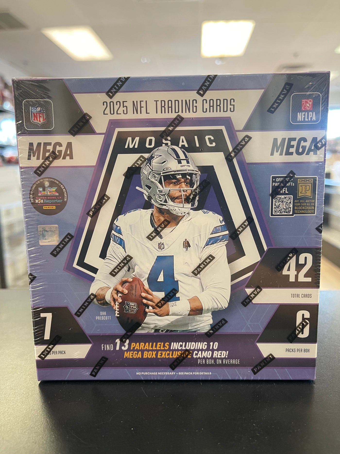 2025 Panini Mosaic Football Hobby Mega Box